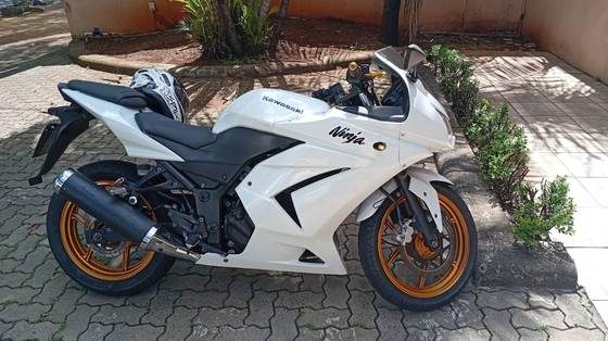 KAWASAKI NINJA 250R 
